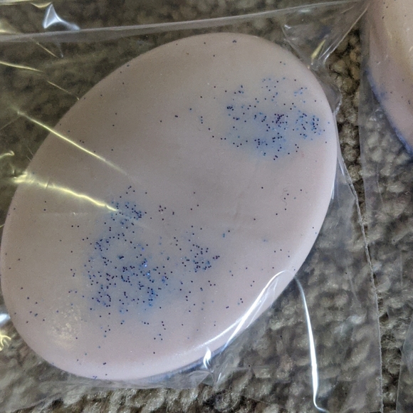 Seven beautiful bars glitter cocoa butter soap - Picture 4 of 8